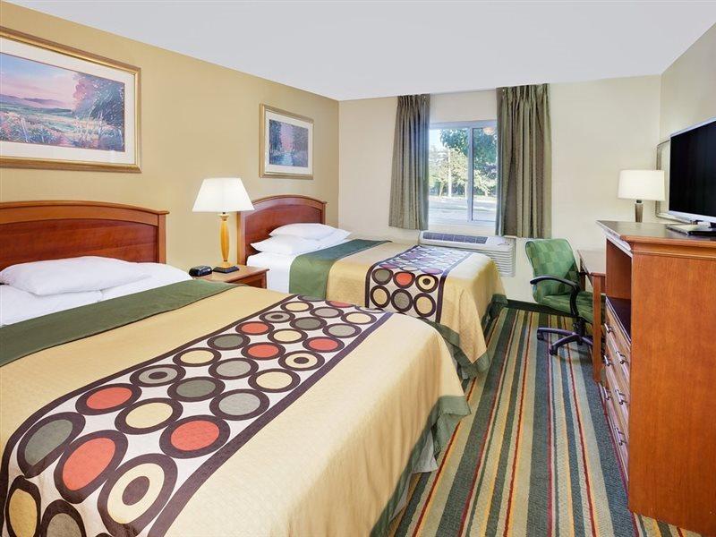 Hotel Super 8 By Wyndham Mt. Pleasant Mount Pleasant Esterno foto