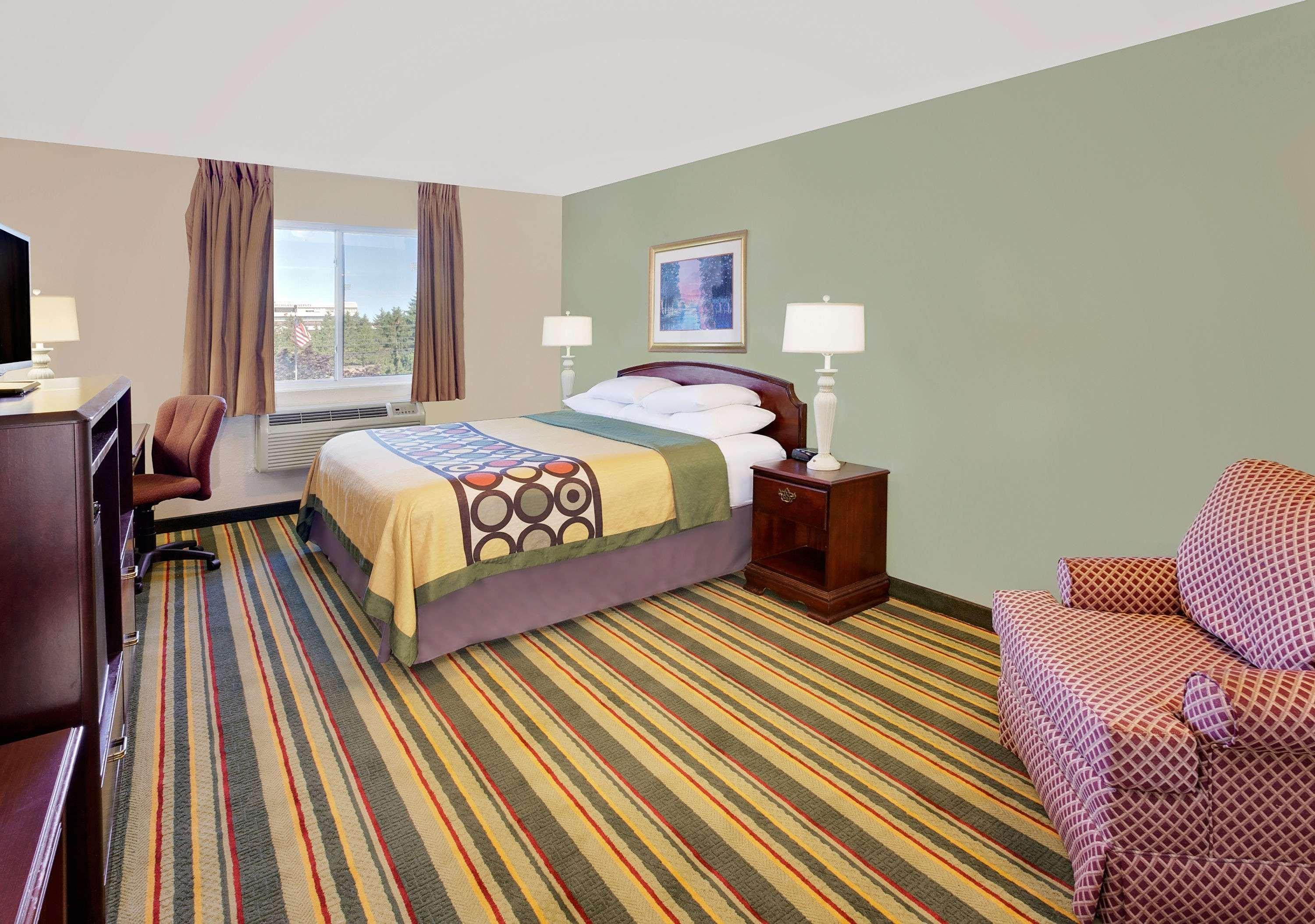 Hotel Super 8 By Wyndham Mt. Pleasant Mount Pleasant Esterno foto