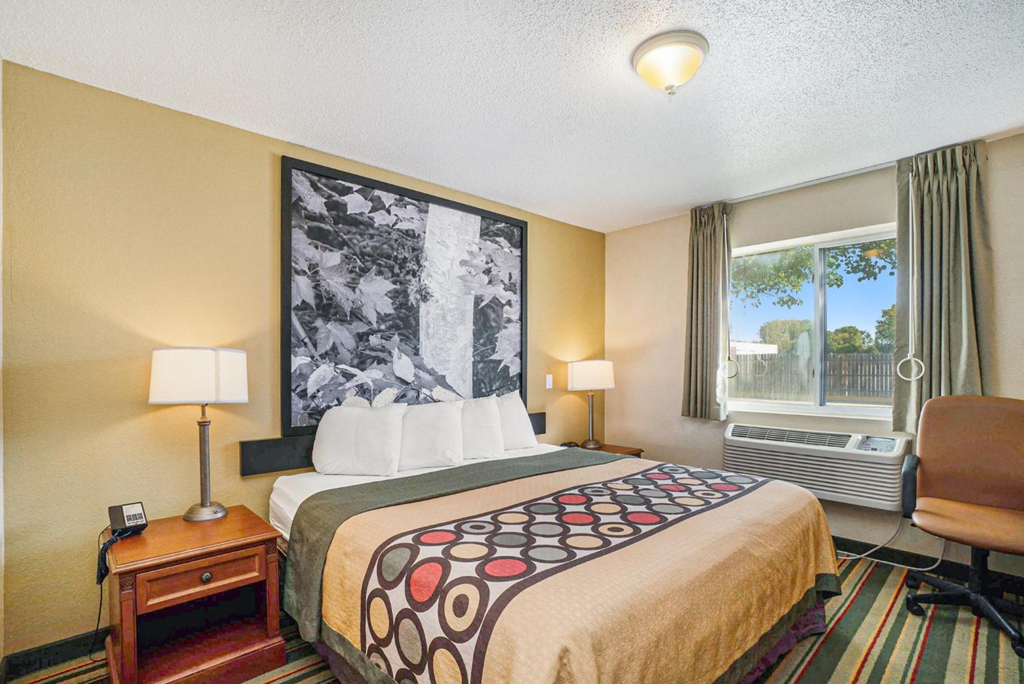 Hotel Super 8 By Wyndham Mt. Pleasant Mount Pleasant Esterno foto
