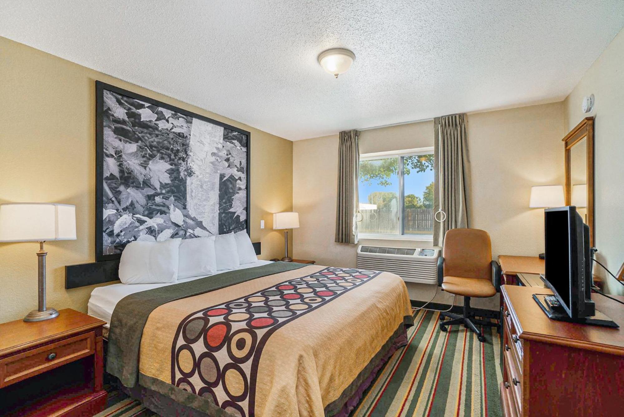 Hotel Super 8 By Wyndham Mt. Pleasant Mount Pleasant Esterno foto