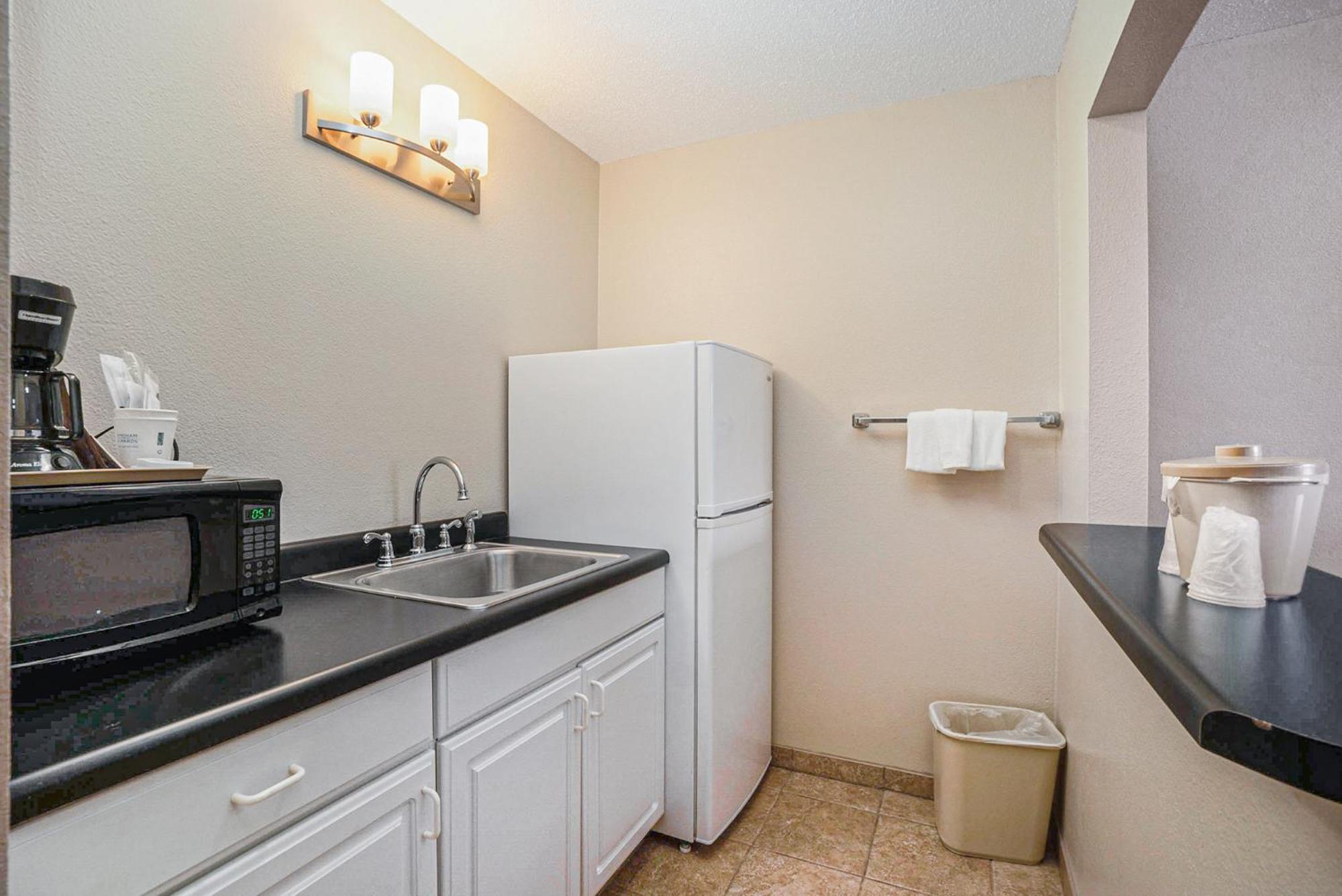 Hotel Super 8 By Wyndham Mt. Pleasant Mount Pleasant Esterno foto