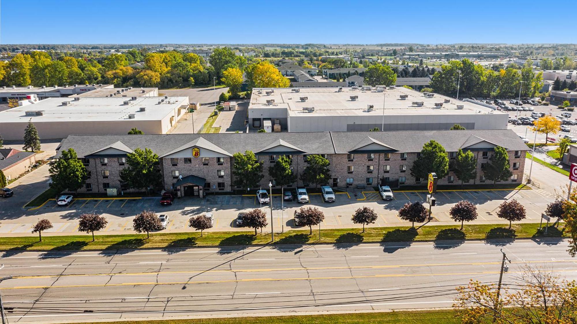 Hotel Super 8 By Wyndham Mt. Pleasant Mount Pleasant Esterno foto